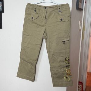325. Marc Cain Green Pants